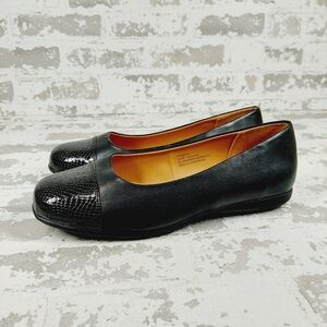 Comfortview Black Lather Patent Wide Width Cap Toe Flats W259